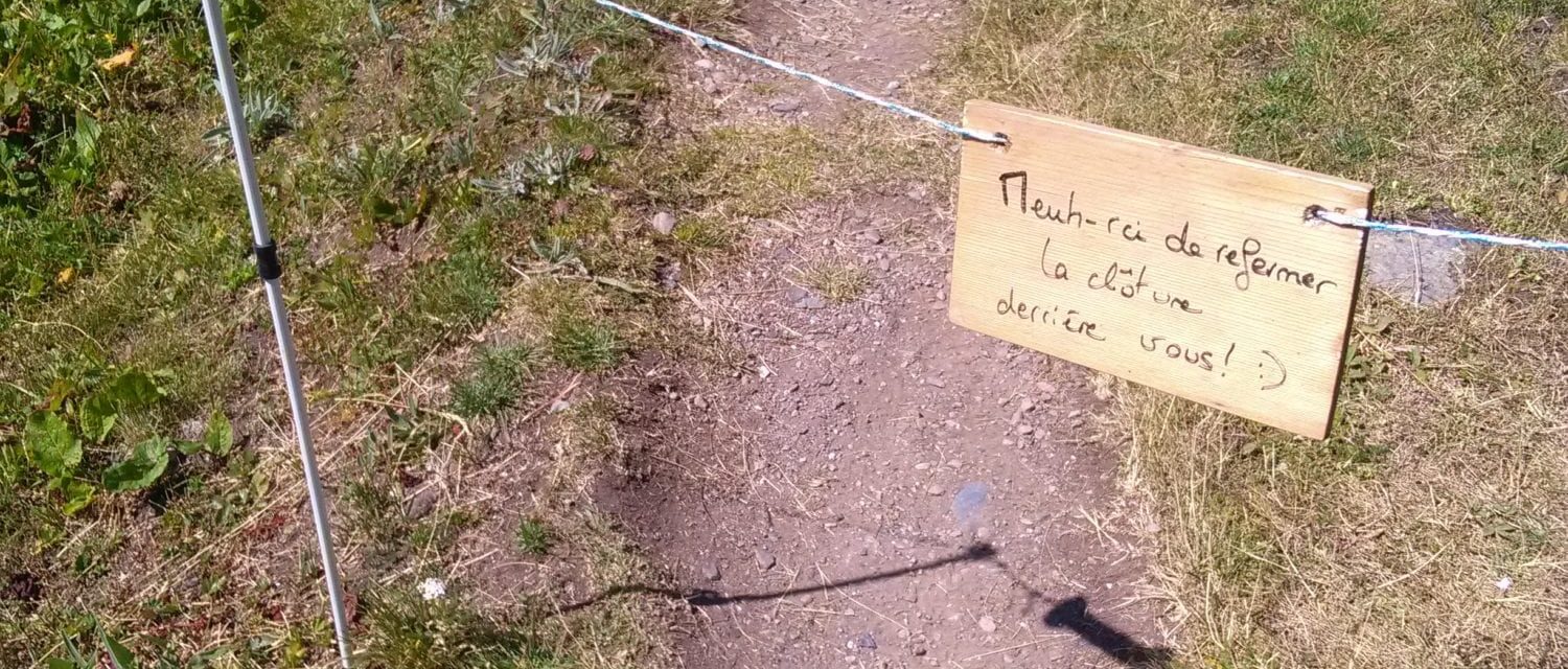 les aménagements pastoraux Clôture avec poignet